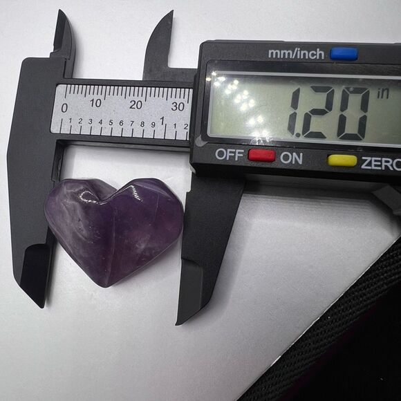 Amethyst Crystal‎ Heart Carving (8) - Picture 10 of 12